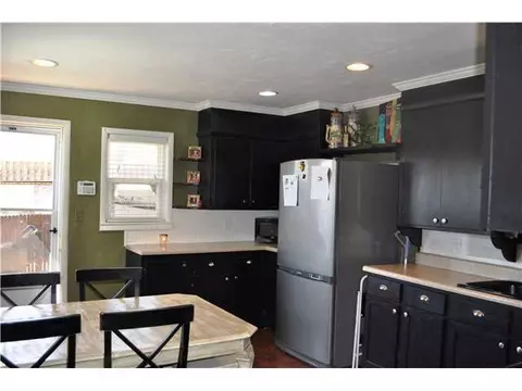 1702 E College Ave, Guthrie, OK 73044 photo 3