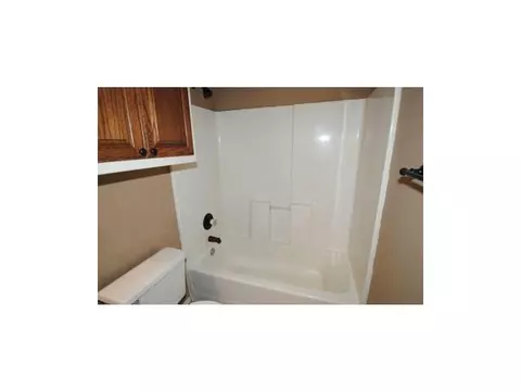 1400 Eagle Dr, Moore, OK 73160 photo 10