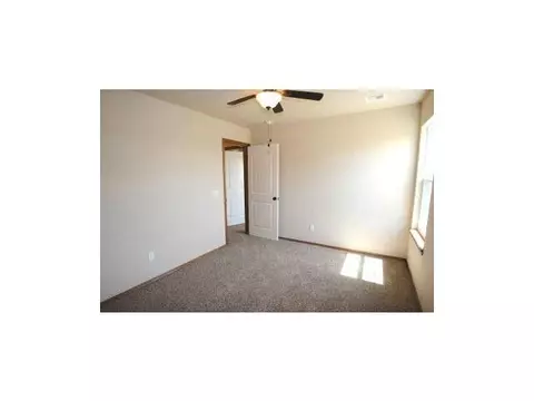816 Eric Cir, Moore, OK 73160 photo 11