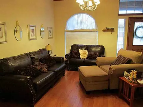1808 Constitution Ave, Enid, OK 73703 photo 3