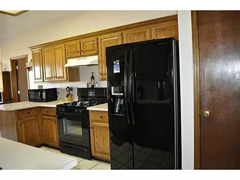 3708 Harmony Dr, Moore, OK 73160 photo 5