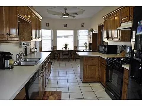 3708 Harmony Dr, Moore, OK 73160 photo 7