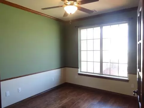 1131 Ariana St, Shawnee, OK 74804 photo 4