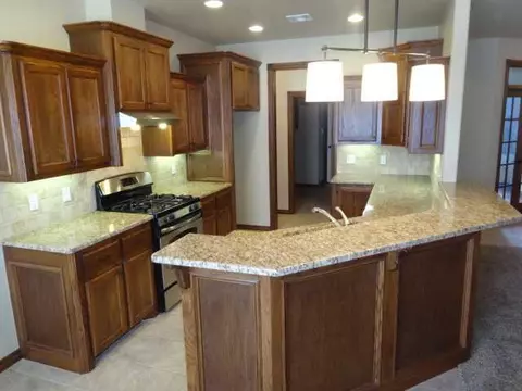 1131 Ariana St, Shawnee, OK 74804 photo 2