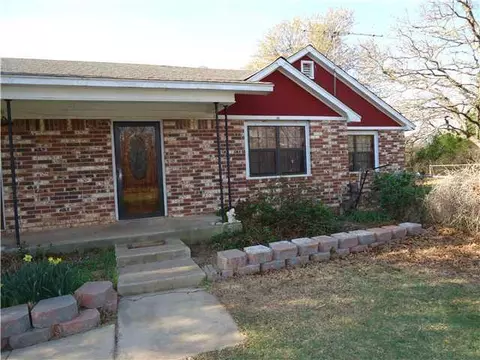 15050 E Post Oak Rd, Noble, OK 73068 photo 1