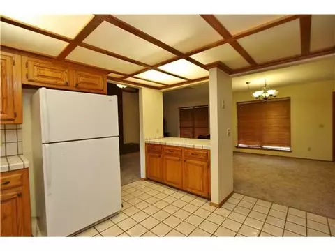 990 N Sara Rd, Tuttle, OK 73089 photo 9