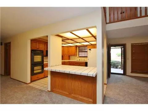 990 N Sara Rd, Tuttle, OK 73089 photo 4