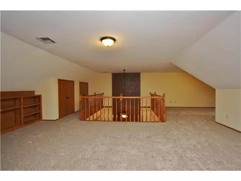 990 N Sara Rd, Tuttle, OK 73089 photo 5