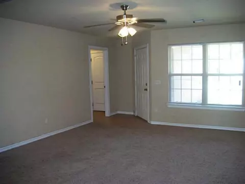 917 E 3rd, Cushing, OK 74023 photo 9