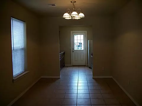 917 E 3rd, Cushing, OK 74023 photo 4