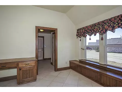 Undisclosed, Moore, OK 73160 photo 6