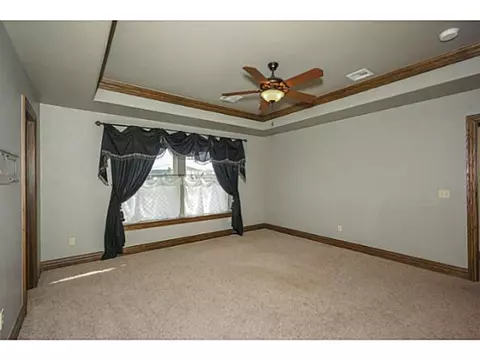 Undisclosed, Moore, OK 73160 photo 8