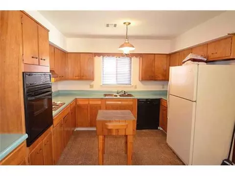2229 E Robinson St, Norman, OK 73071 photo 3