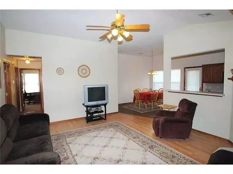 1900 E View Dr, Norman, OK 73071 photo 3