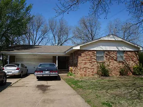 129 E 21st St, Edmond, OK 73013 photo 1