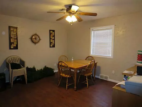 129 E 21st St, Edmond, OK 73013 photo 4