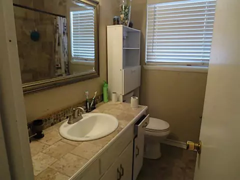 129 E 21st St, Edmond, OK 73013 photo 9
