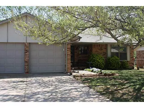 916 David Rd, Moore, OK 73160 photo 3