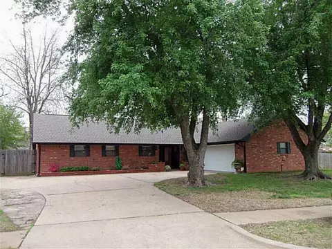 3926 Pine Tree Cir, Norman, OK 73072 photo 1