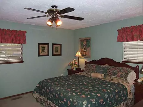 3926 Pine Tree Cir, Norman, OK 73072 photo 7