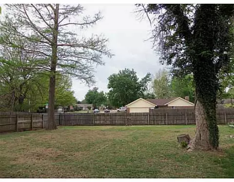 3926 Pine Tree Cir, Norman, OK 73072 photo 18