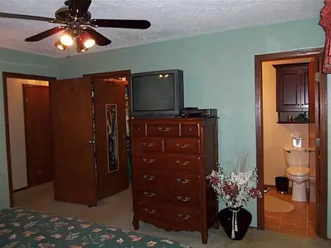3926 Pine Tree Cir, Norman, OK 73072 photo 8