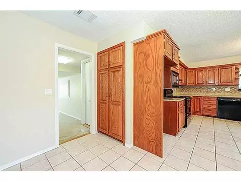 3901 E 32nd St, Edmond, OK 73013 photo 7