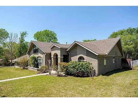 3901 E 32nd St, Edmond, OK 73013 photo 1