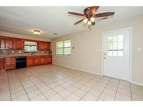 3901 E 32nd St, Edmond, OK 73013 photo 5