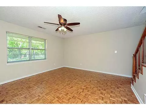 3901 E 32nd St, Edmond, OK 73013 photo 3