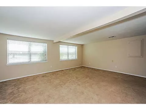 3901 E 32nd St, Edmond, OK 73013 photo 8