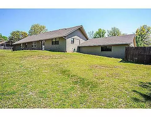 3901 E 32nd St, Edmond, OK 73013 photo 18
