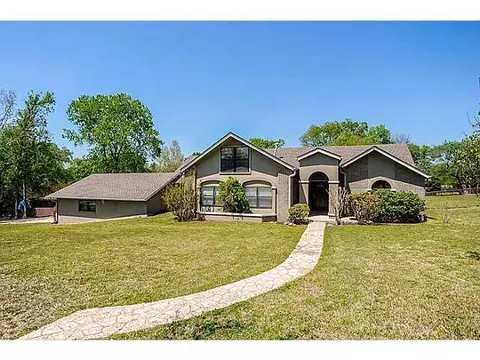 3901 E 32nd St, Edmond, OK 73013 photo 2