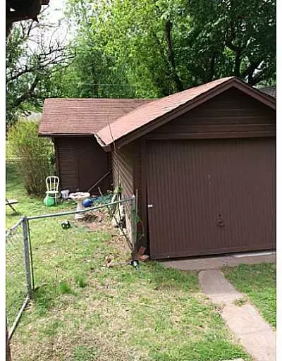 218 E 4th St, Edmond, OK 73034 photo 9
