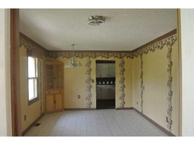 400 S Main St, Mcloud, OK 74851 photo 5