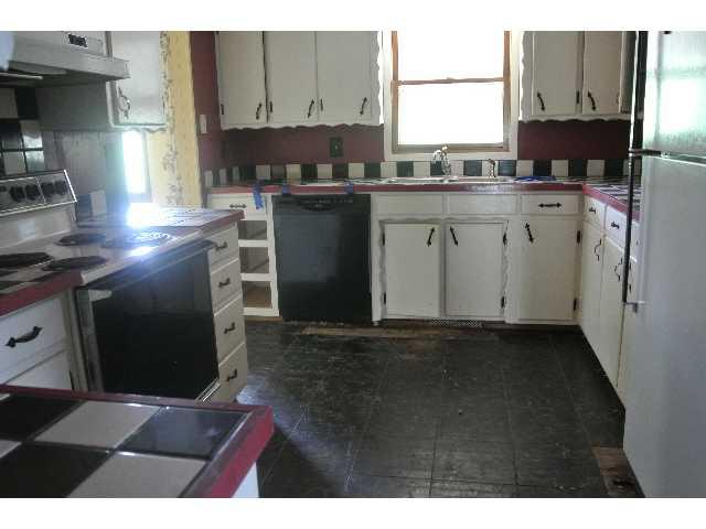 400 S Main St, Mcloud, OK 74851 photo 10