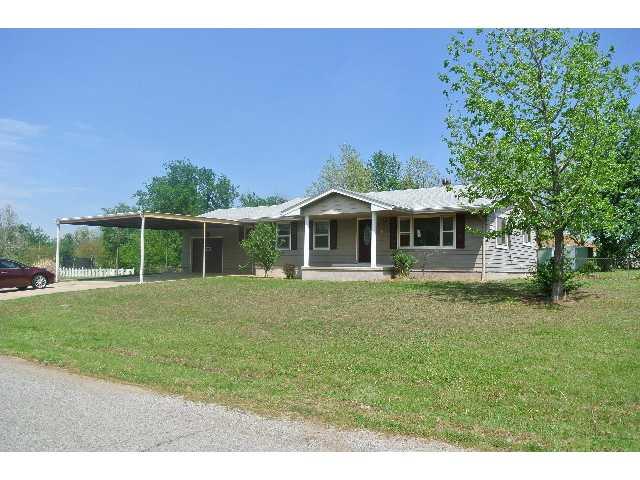 400 S Main St, Mcloud, OK 74851 photo 1