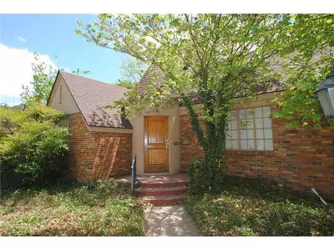 628 E Boyd St, Norman, OK 73071 photo 2
