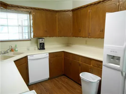 8024 NW 36th St, Bethany, OK 73008 photo 6