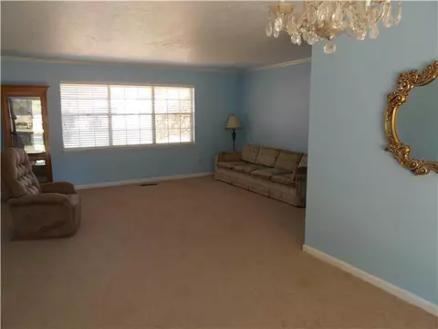 8024 NW 36th St, Bethany, OK 73008 photo 4