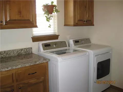 282 Hillside Dr, Harrah, OK 73045 photo 17