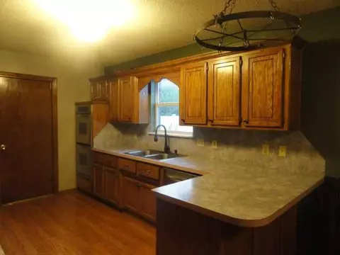 2704 Old Mill Rd, Moore, OK 73160 photo 3