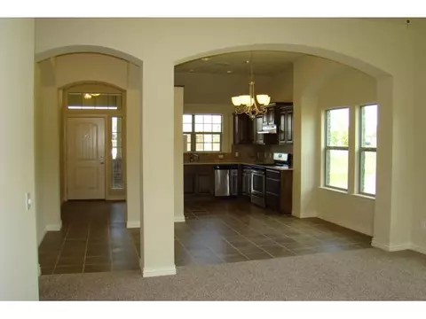 528 Hutton Rd, Yukon, OK 73099 photo 4