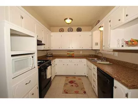 502 Fox Ave, Moore, OK 73160 photo 8