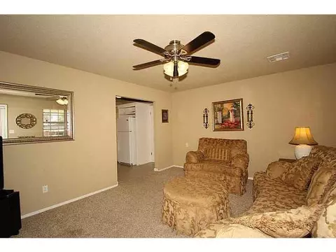 502 Fox Ave, Moore, OK 73160 photo 3