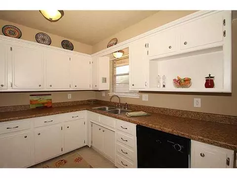 502 Fox Ave, Moore, OK 73160 photo 7