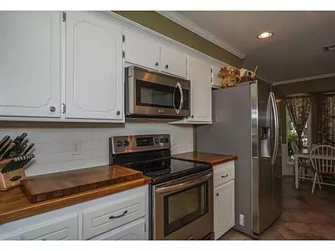 100 Pinewood Dr, Tuttle, OK 73089 photo 9