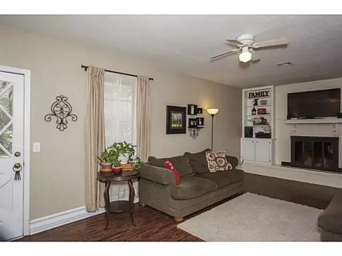 100 Pinewood Dr, Tuttle, OK 73089 photo 3