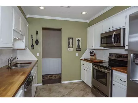 100 Pinewood Dr, Tuttle, OK 73089 photo 8