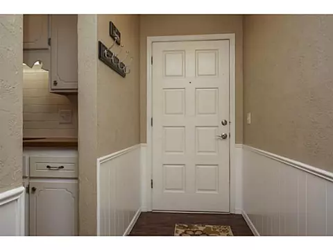100 Pinewood Dr, Tuttle, OK 73089 photo 2